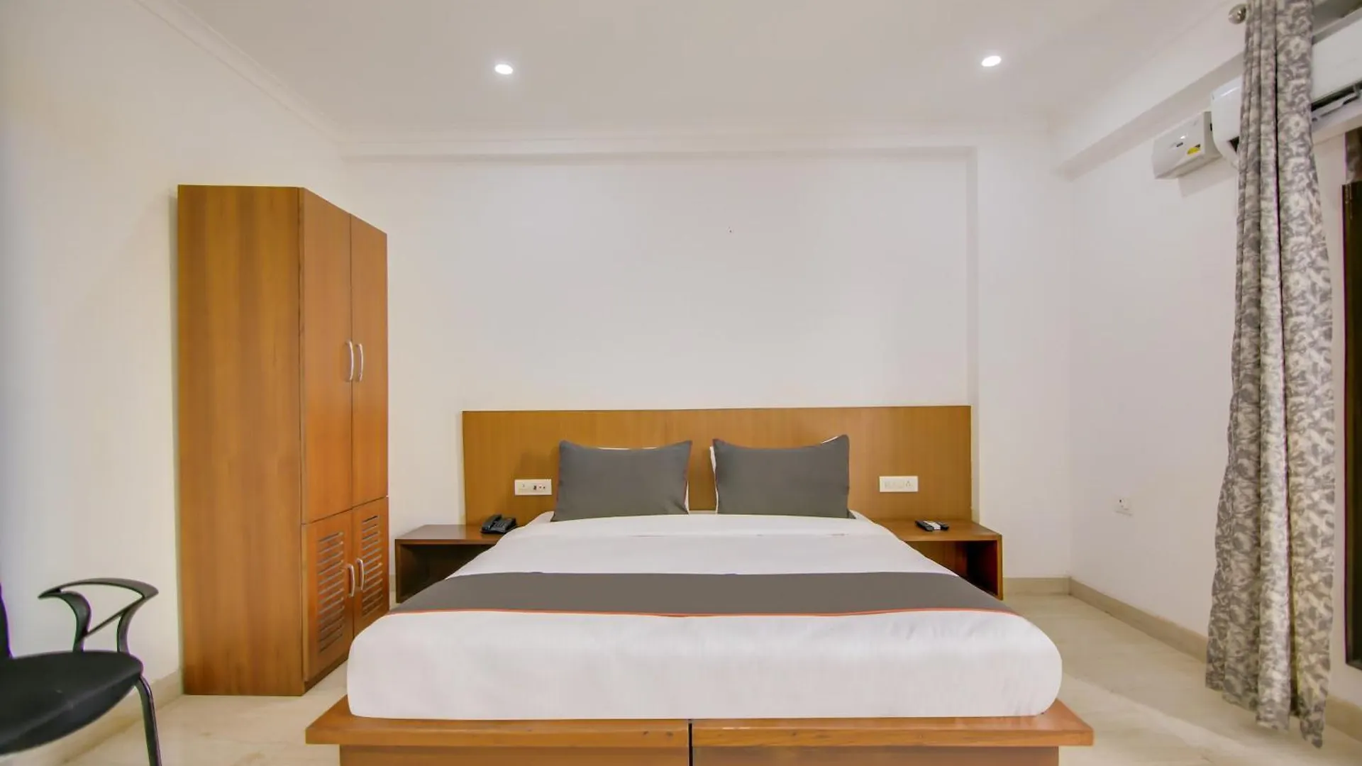 Hotel Collection O Near Appu Ghar Gurgaon