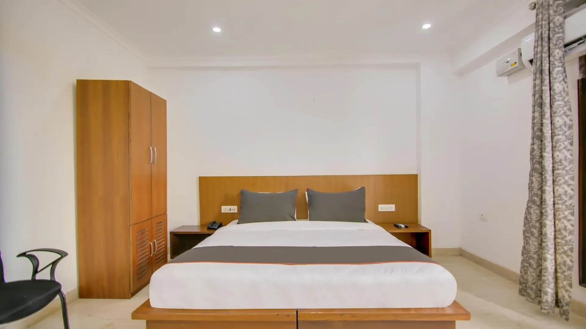 Hotel Collection O Near Appu Ghar Gurgaon